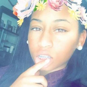 Meet your Posher, Charma